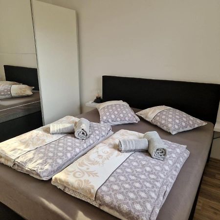 Apartment Luca Pula Ngoại thất bức ảnh