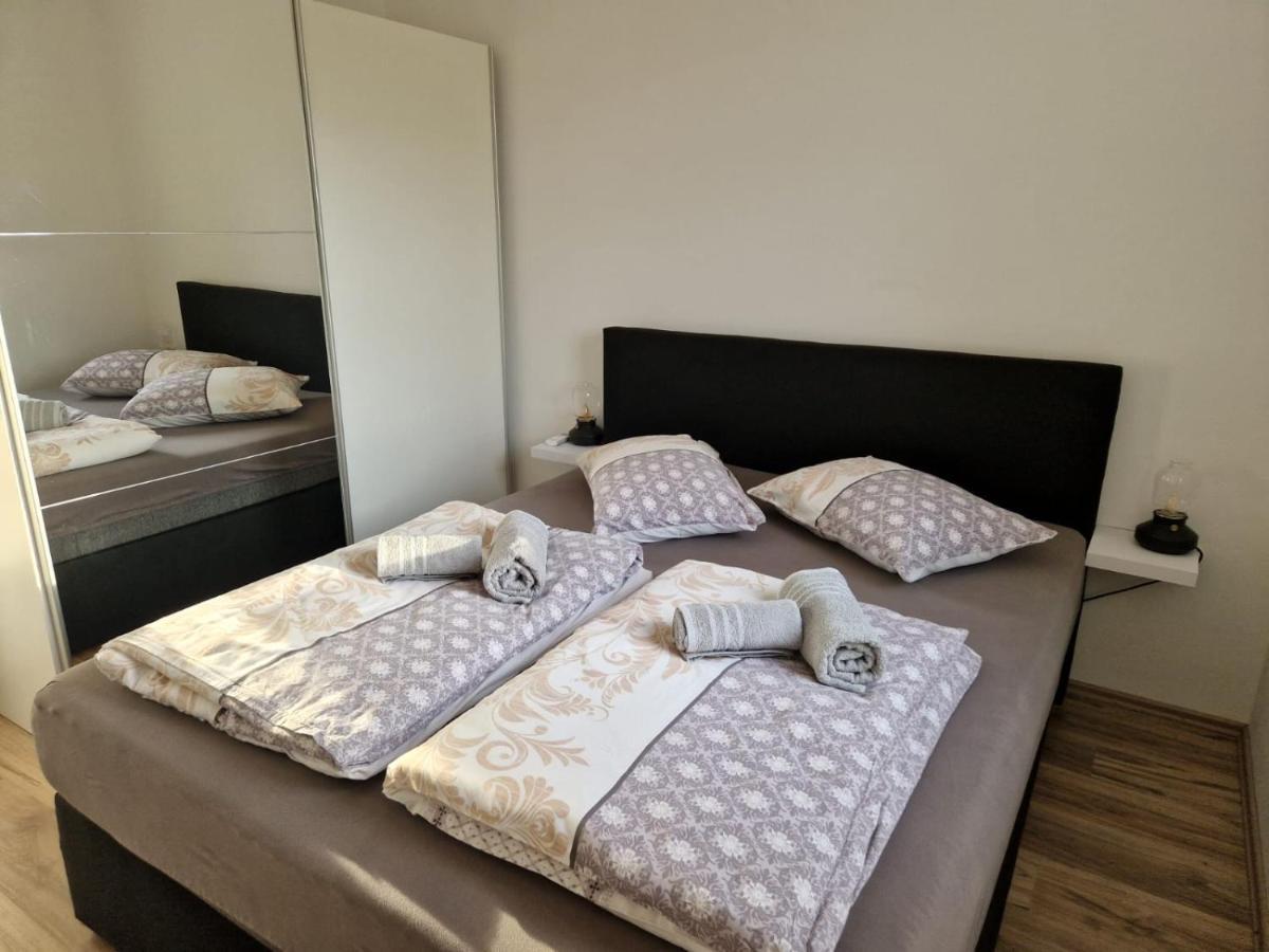 Apartment Luca Pula Ngoại thất bức ảnh