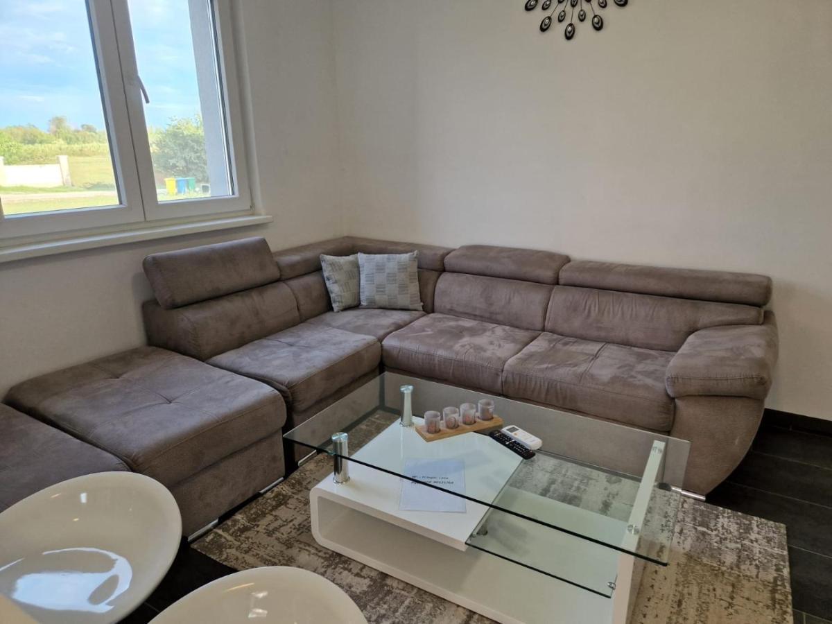 Apartment Luca Pula Ngoại thất bức ảnh