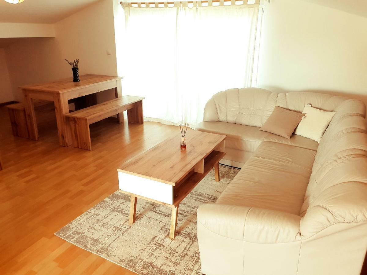 Apartment Luca Pula Ngoại thất bức ảnh